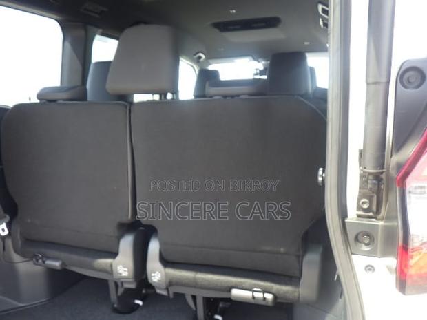 Toyota Noah 2022 Pearl