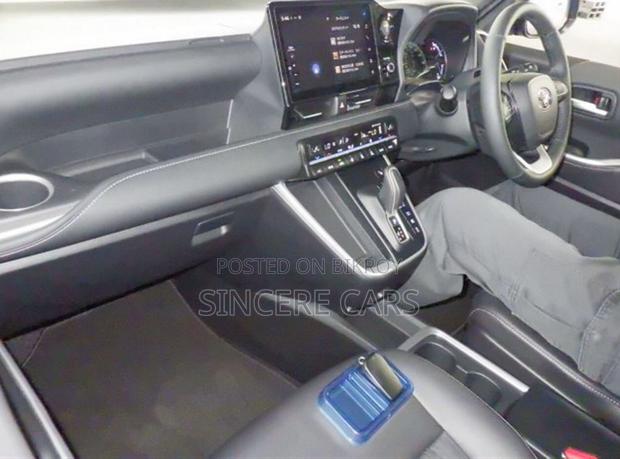 Toyota Noah 2023 Black