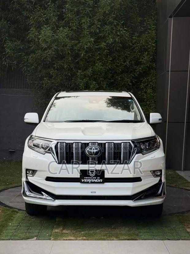 Toyota Land Cruiser Prado 2.7 2022 Pearl