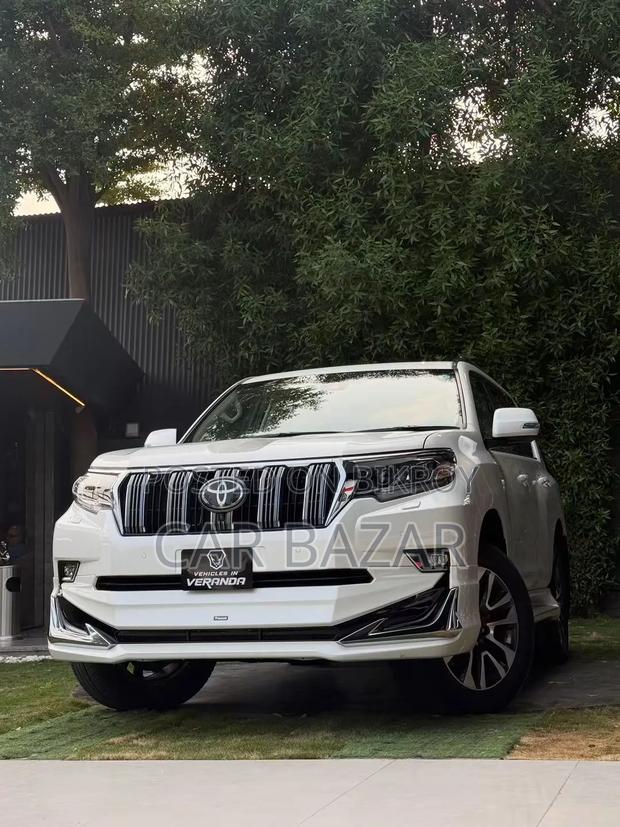 Toyota Land Cruiser Prado 2.7 2022 Pearl
