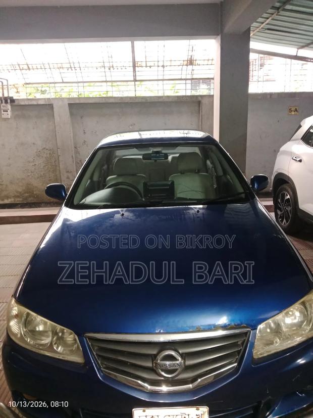 Nissan Sunny 2011 Blue