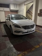 Hyundai Sonata Base Sedan FWD (2.4L 4cyl 6A) 2017 White for sale