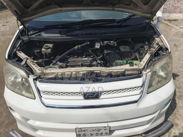 Toyota Noah 2007 White
