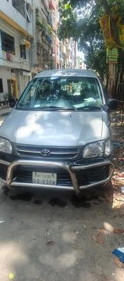 Toyota Noah 2006 Silver for sale