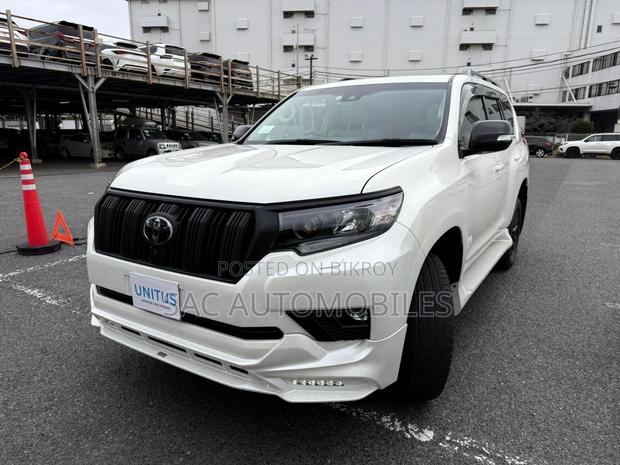 New Toyota Land Cruiser Prado 2.7 2023 Pearl