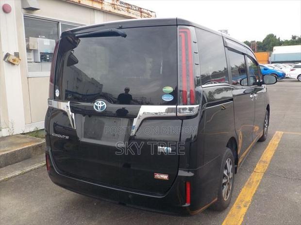 Toyota Esquire 2021 Black