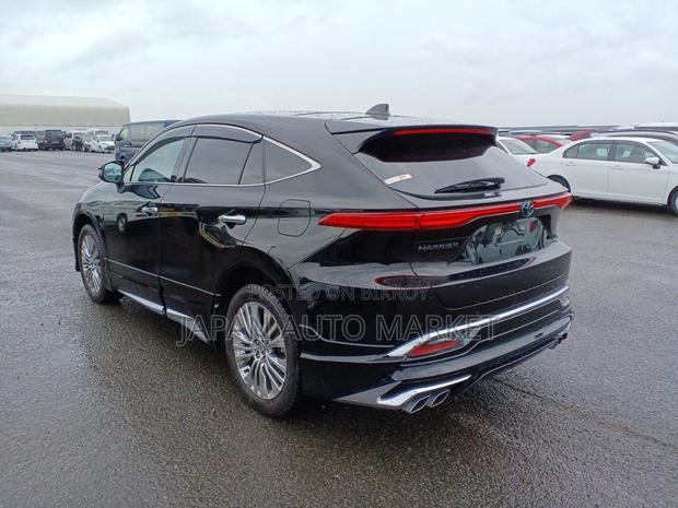 Toyota Harrier 2023 Black