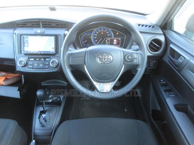 Toyota Axio 2021 Silver