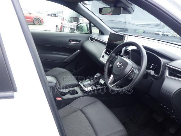 Toyota Corolla Cross 2025 Pearl