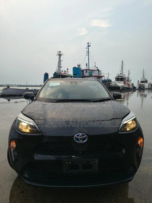 Toyota Yaris Cross 1.5 Hybrid AWD 2021 Black