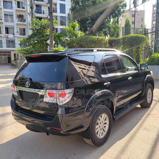 Toyota Fortuner 2013 Black