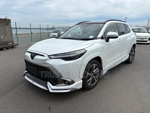 Toyota Corolla Cross 2023 Pearl