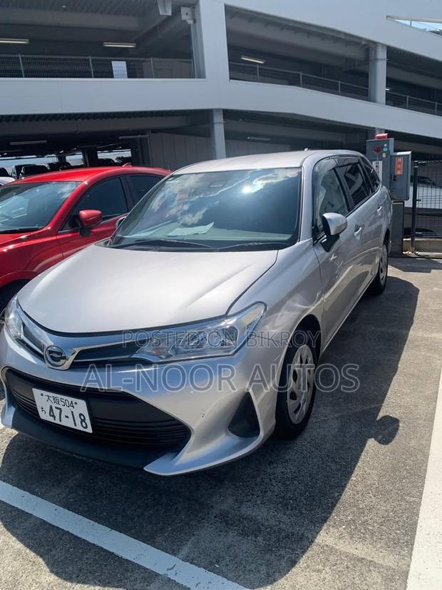 Toyota Corolla Fielder 2021 Silver