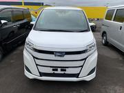 Toyota Noah 1.8 FWD Hybrid (7 seater) 2021 White for sale