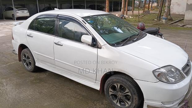 Toyota Corolla Sedan 2003 White