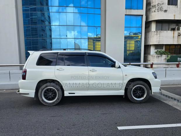 Toyota Kluger 2004 Pearl