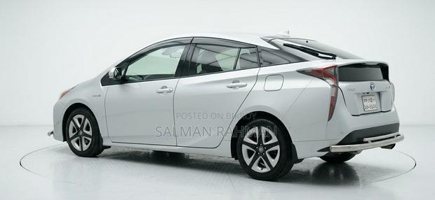 Toyota Prius Four Touring 2018 Silver