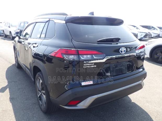 Toyota Corolla Cross 1.8 Hybrid AWD 2022 Black