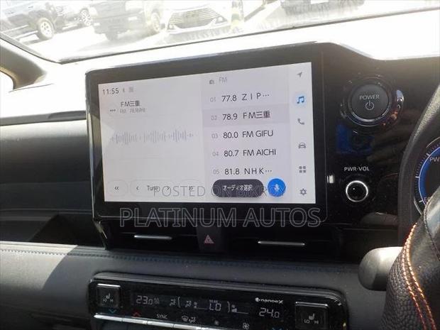 Toyota Voxy Hybrid S-Z 2WD 7-Seater 2023 Pearl