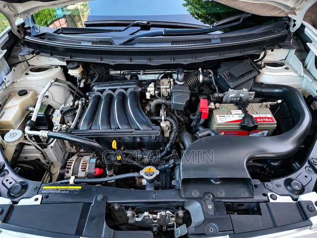 Nissan X-Trail 2012 Pearl