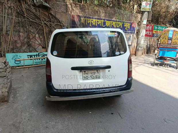 Toyota Probox 2004 White