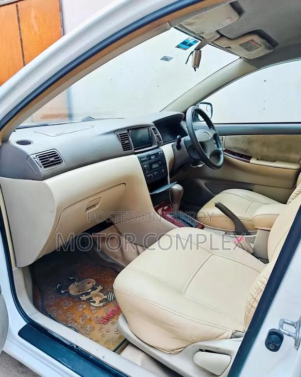 Toyota Corolla Sedan 2003 White