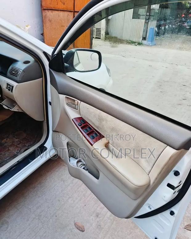 Toyota Corolla Sedan 2003 White