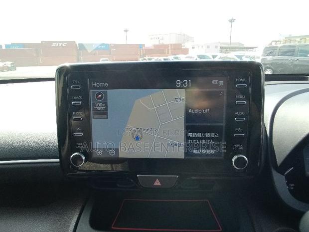 Toyota Yaris Cross 1.5 Hybrid FWD 2021 Red