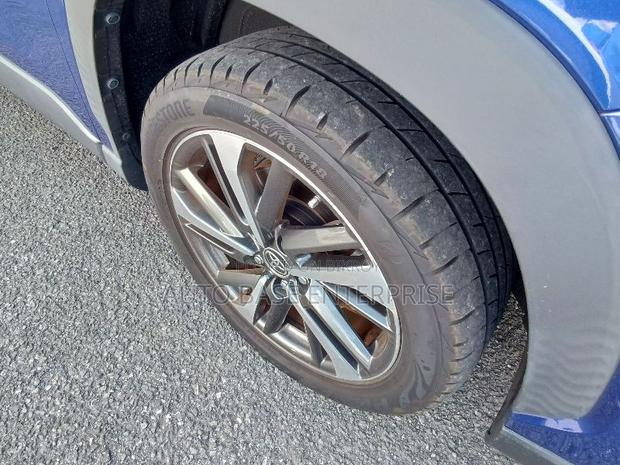 Toyota Corolla Cross 1.8 Hybrid FWD 2021 Blue