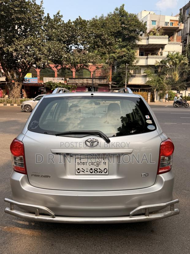 Toyota Corolla Fielder 2012 Silver