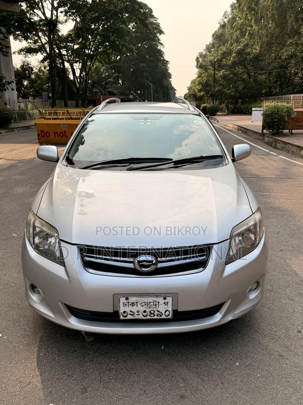 Toyota Corolla Fielder 2012 Silver