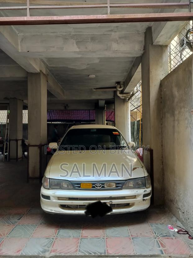 Toyota Corolla Sedan 1994 Pearl