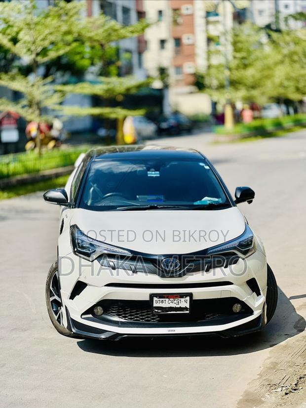 Toyota C-HR 2018 Pearl