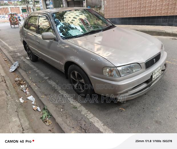 Toyota Corolla 1.6 Sedan 1997 Pearl