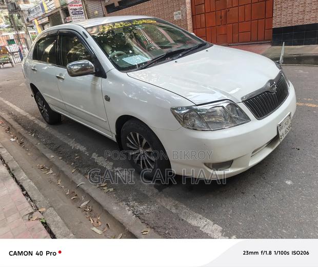 Toyota Corolla 2004 White