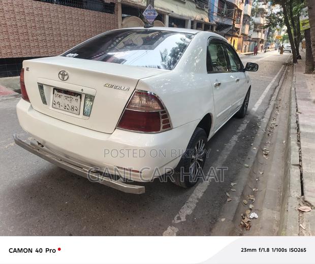 Toyota Corolla 2004 White