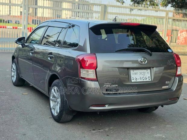 Toyota Corolla Fielder 2012 Gray