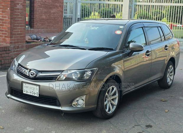 Toyota Corolla Fielder 2012 Gray