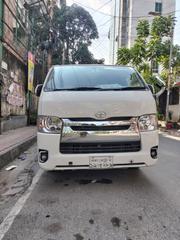 Car 2012 White for sale