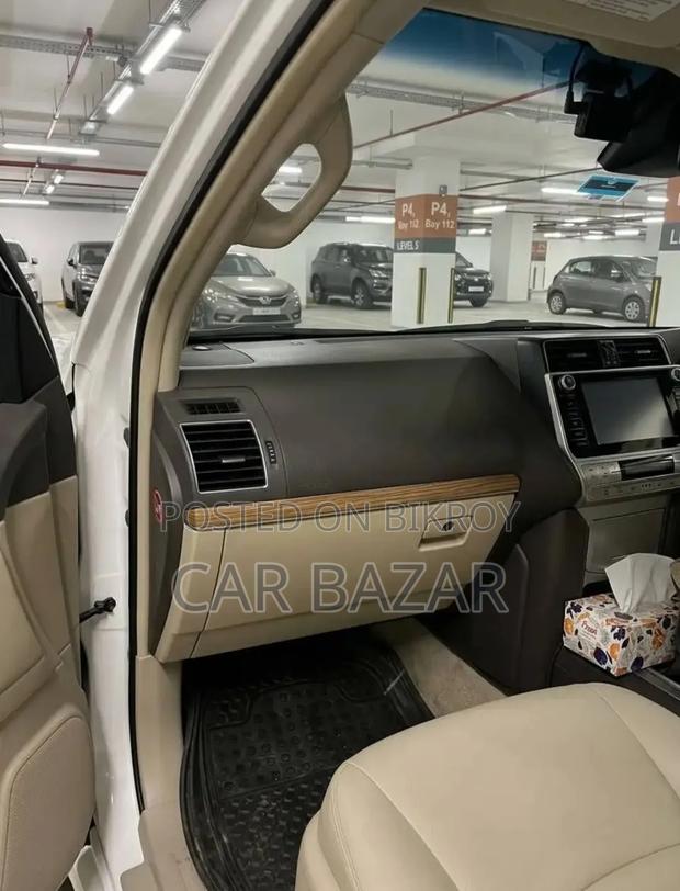 Toyota Land Cruiser Prado 2.7 2018 Pearl