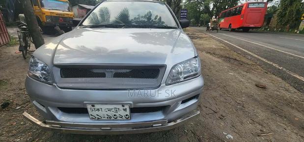 Mitsubishi Lancer 2002 Silver
