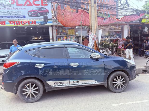 Hyundai Tucson 2012 Blue