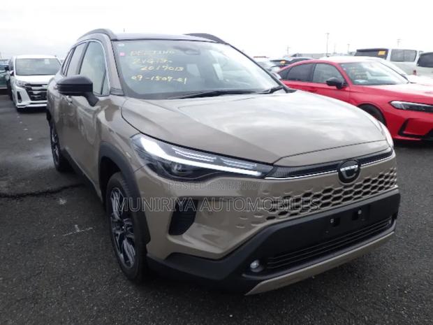 New Toyota Corolla Cross 2025 Brown
