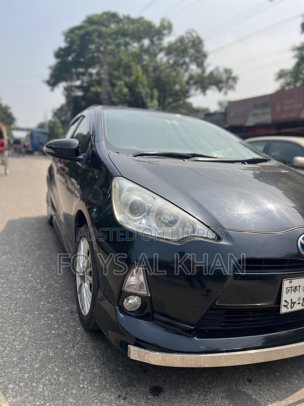Toyota Aqua 2012 Black