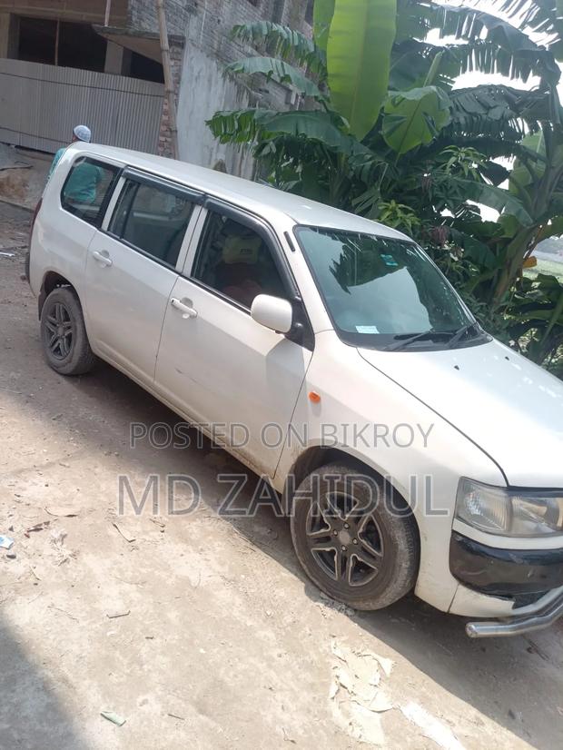 Toyota Probox 2005 White