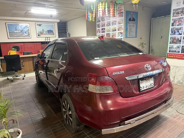 Toyota Belta 2006 Maroon