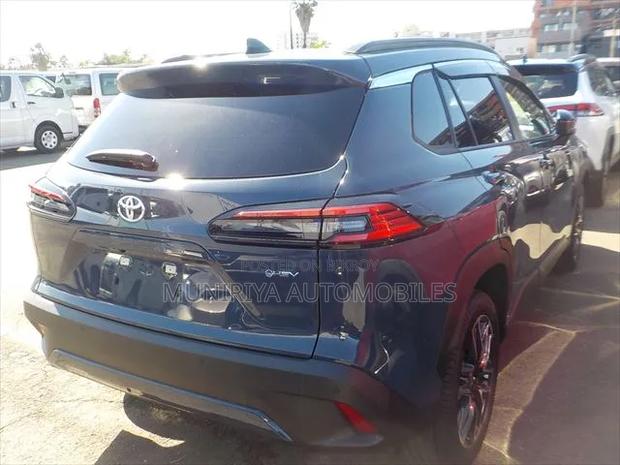 Toyota Corolla Cross 2025 Gray