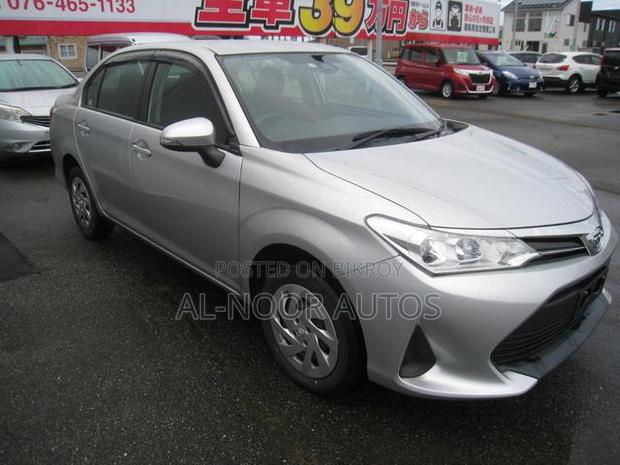 Toyota Axio 2021 Silver