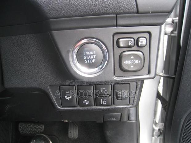 Toyota Axio 2021 Silver