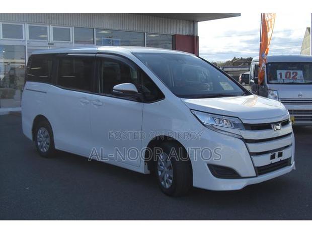 Toyota Noah 2.0 FWD (8 Seater) 2021 Pearl